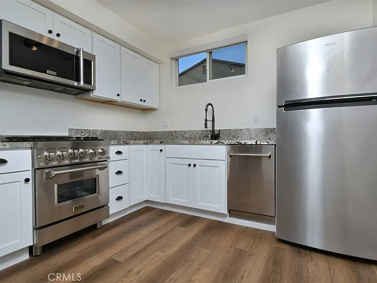 6131 Ranchito Ave — Photo 10