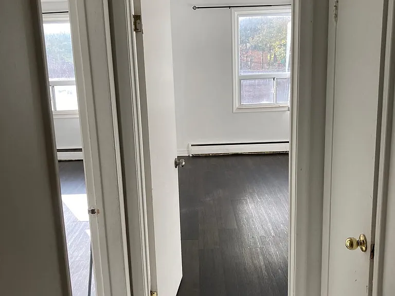 100 Rajah St #2 — Photo 9