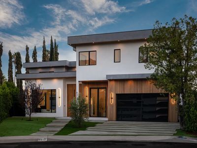 6312 Mirror Lake Dr, Los Angeles, CA, 90068