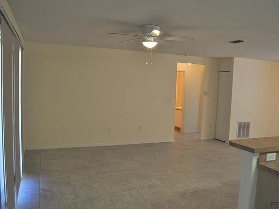 4th image of 42 Bruce Ln