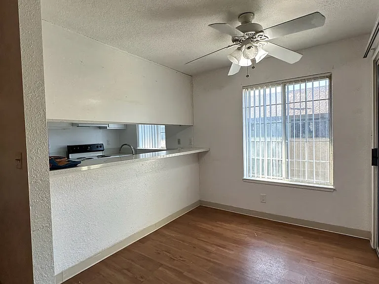 5421 El Camino Ave #22 — Photo 2
