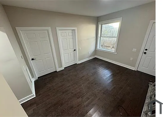 2 Bedrooms at 190 N Park St #1, East Orange NJ — photo 4