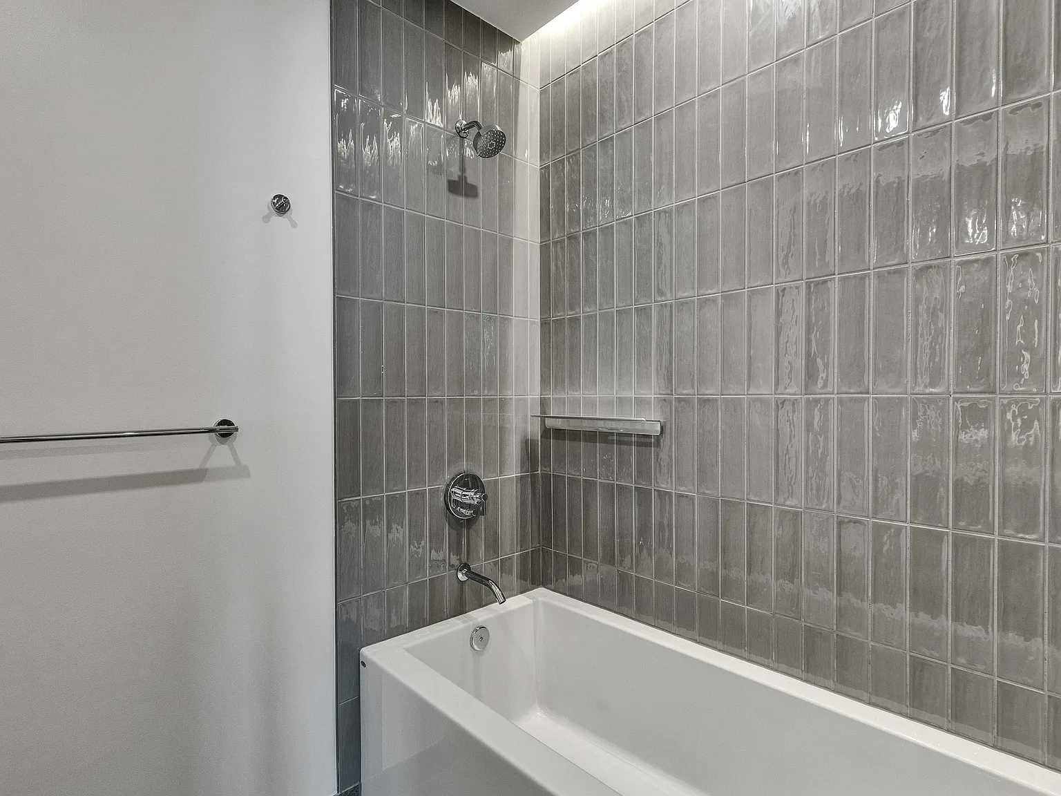 2 bed, 1127 sqft, $4,750 — Photo 4