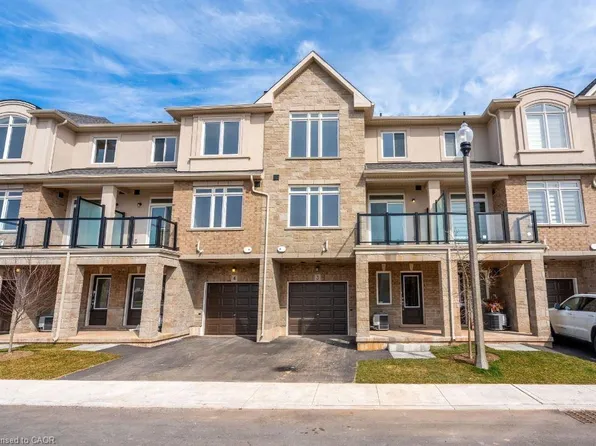 40 Zinfandel Dr #3, Stoney Creek, ON L8E 0K1