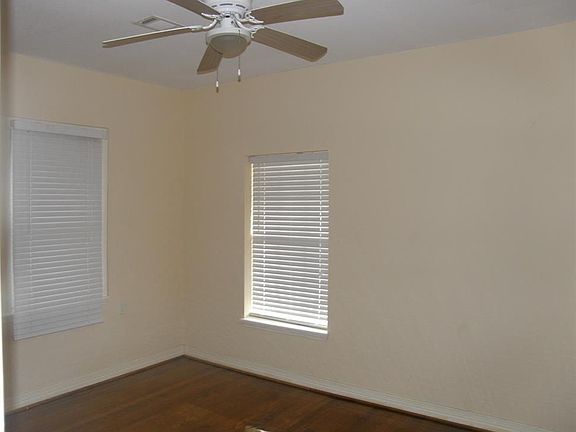 2nd image of 2413 Rosewood St