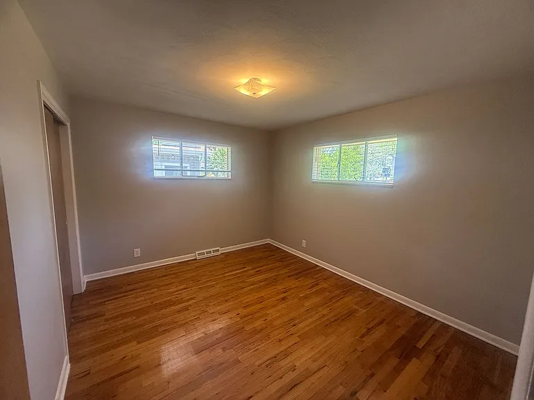 3326 S Ash St — Photo 11