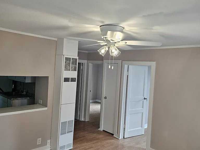 300 Knolls St — Photo 21