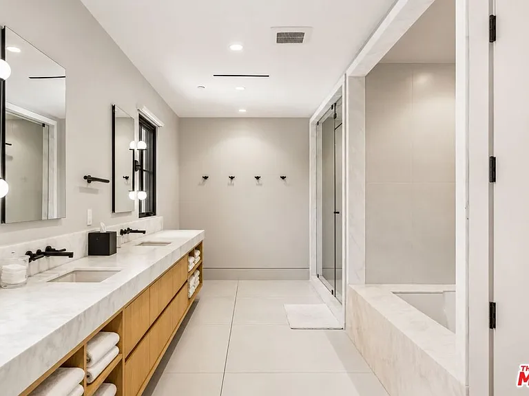 9206 Monte Mar Dr — Photo 26