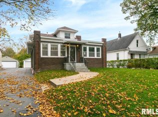 1921 16th St, Rock Island, IL 61201