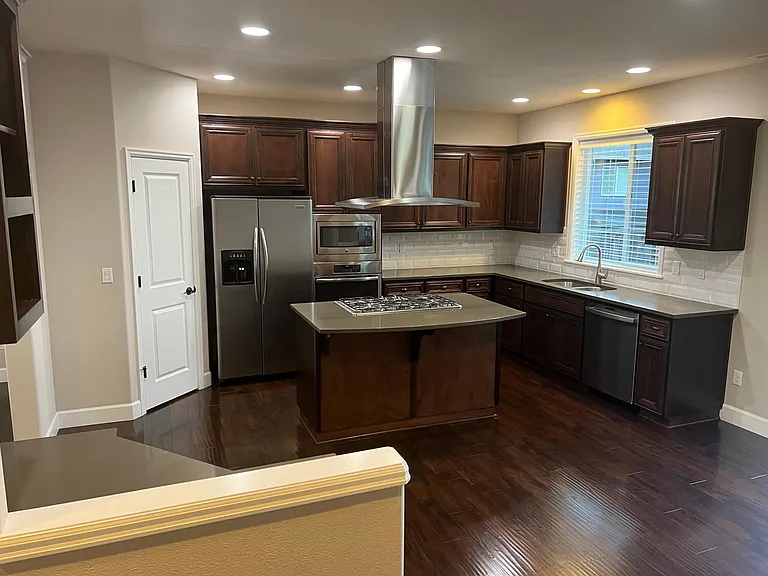 21618 SW Derby Ter — Photo 19