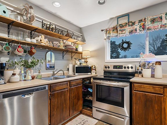 5th image of 2211 Boise St