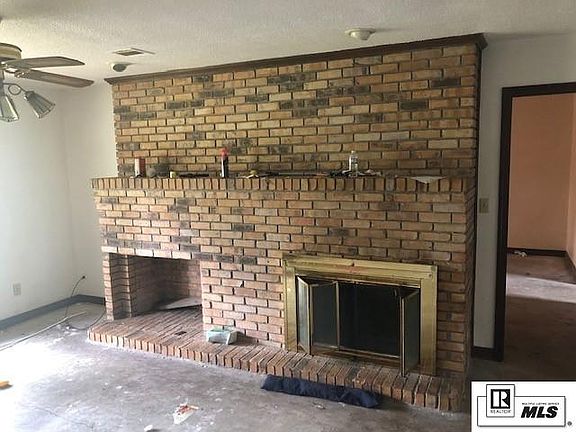 2nd image of 119 Hickory Hill Dr