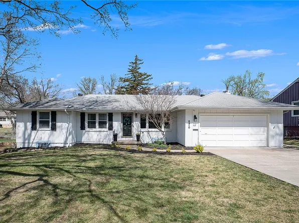 6910 W 66th St, Overland Park, KS 66202