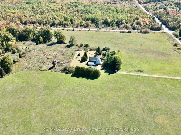 226 Bartley Dr, Northern Bruce Peninsula, ON N0H 1Z0