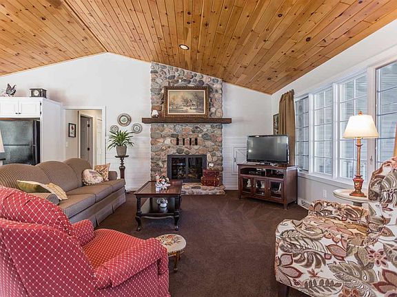 2nd image of 4128 Hazelwood Dr