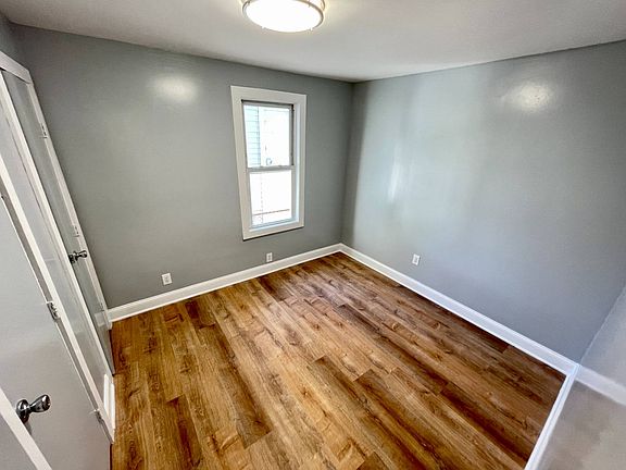 5th image of 2113 Quimby Ave #1F