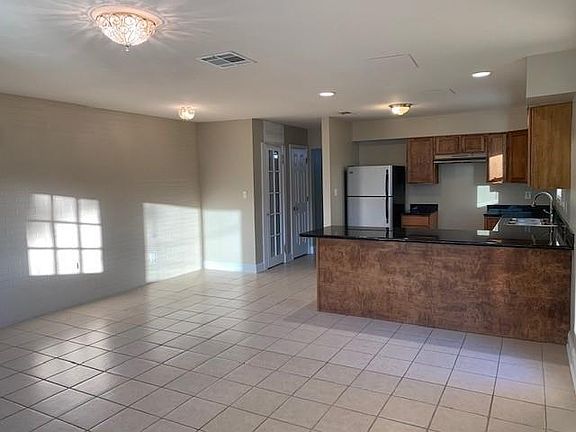 5th image of 6140 Orleans Ave