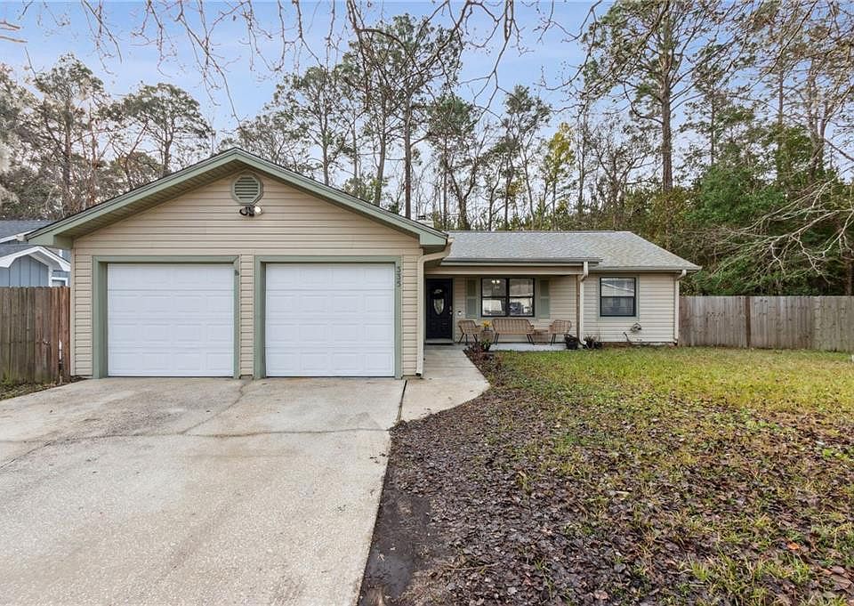 1st image of 335 Dogwood Ct