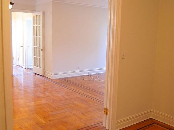 2nd image of 41 Eastern Pkwy APT 6E