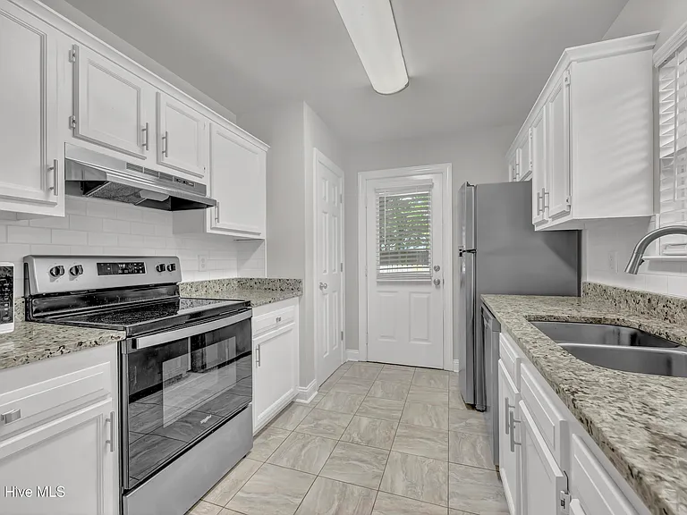 720 S 7th St — Photo 11