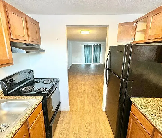 52 Perry Hill Rd #6E — Photo 1