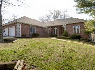 8406 Oakmont Dr, Nixa, MO 65714