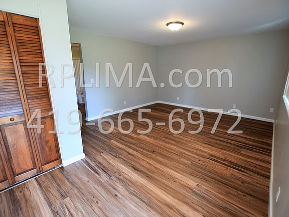 3rd image of 1706 Latham Ave