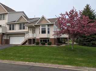 20661 Hampshire Way, Lakeville, MN 55044