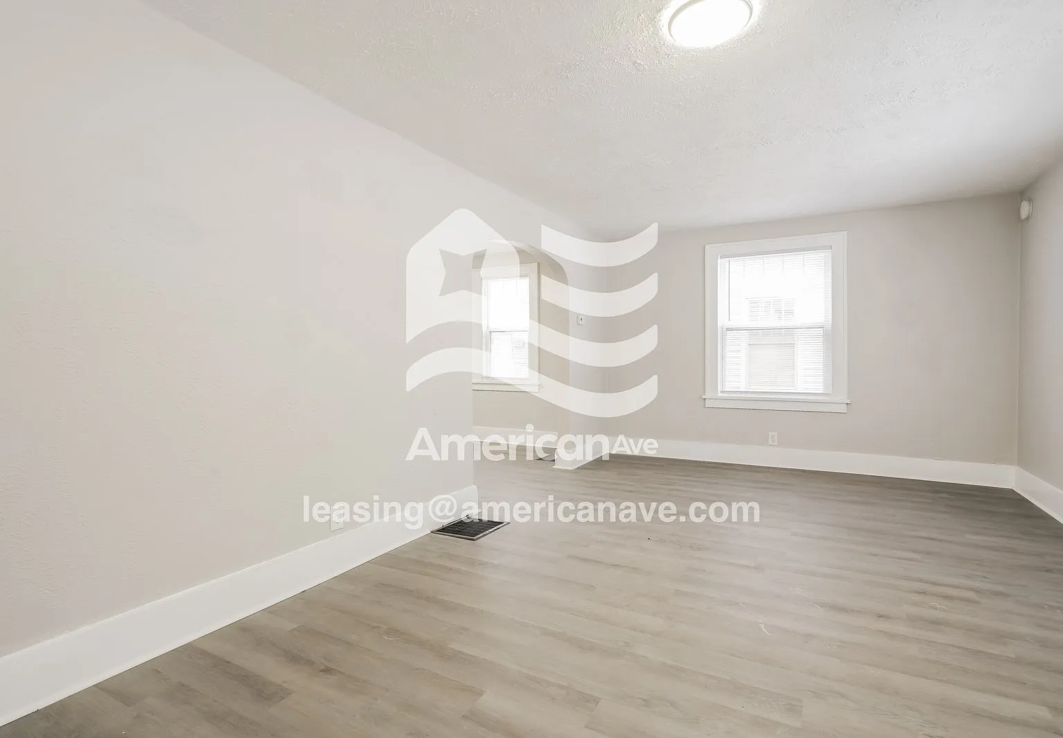 3 bed, 1.0 bath, 1175 sqft, $1,062 — Photo 3