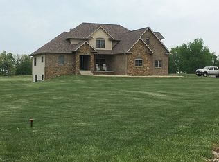 1725 Coyote Xing, Washington, IL 61571