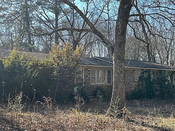 2nd image of 745 Sam Gibbs Rd