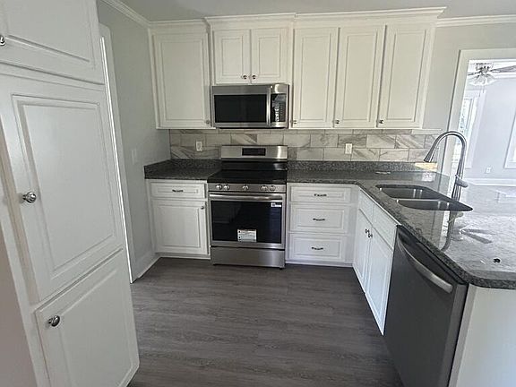 4th image of 649 Hatton Rd