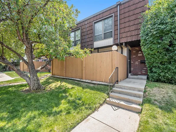 9452 W Utah Place, Lakewood, CO 80232