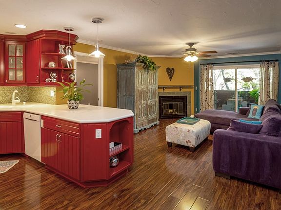 2nd image of 1600 La Terrace Cir #1608