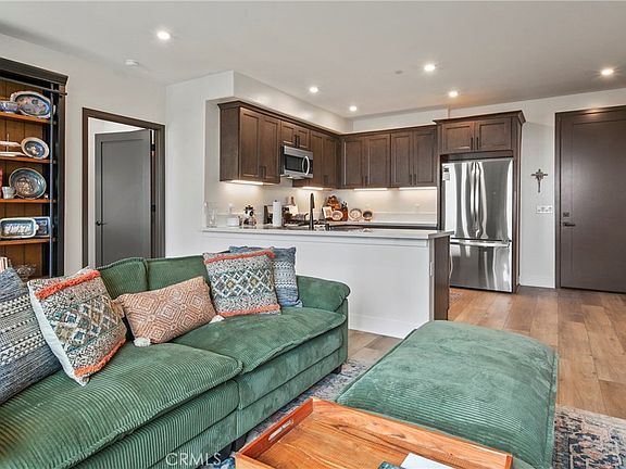 2nd image of 402 W Grand Ave #401