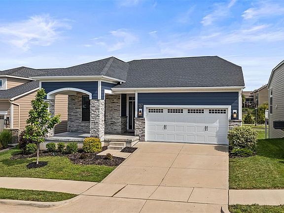 2nd image of 2453 Grover Ridge Dr