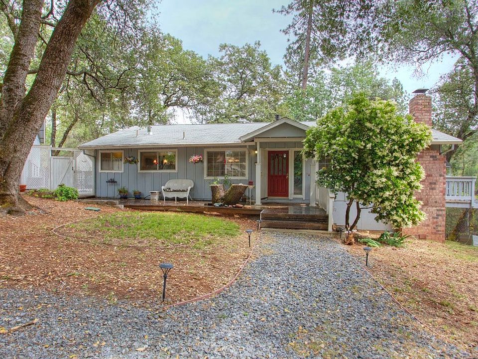 1st image of 966 Meadow Oaks Ln