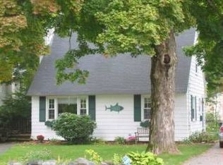 53 High St, Andover, MA 01810