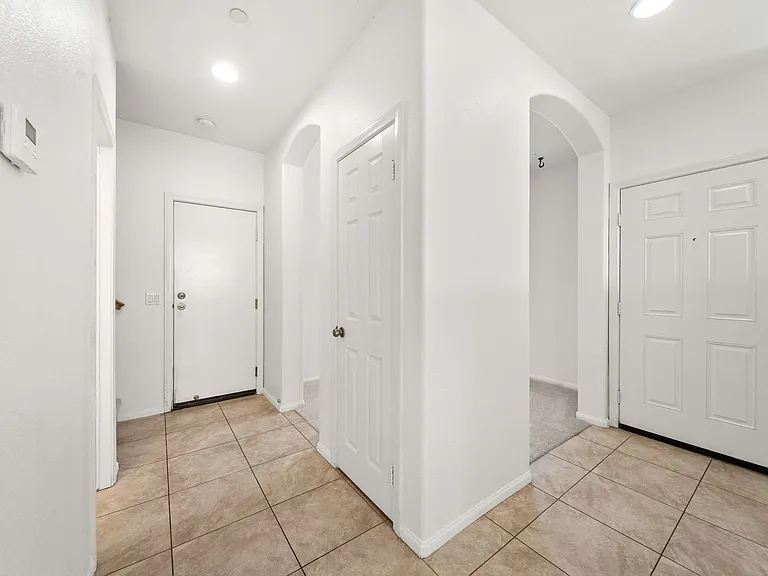 812 Mahogany St — Photo 13