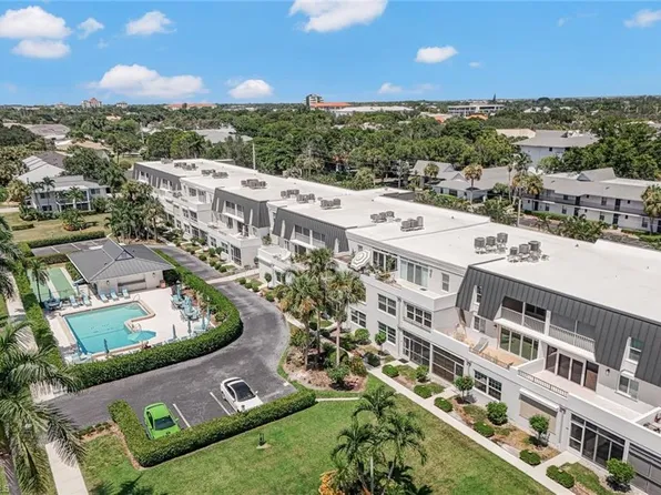 4200 Belair Ln 105, Naples, FL 34103