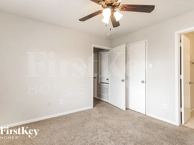 15613 Martineau St — Photo 12