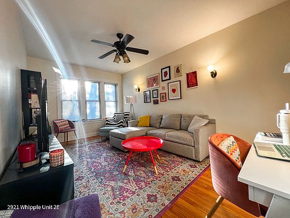 5th image of 2919 N Whipple St #2921-2W