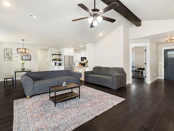 4th image of 1105 Nemett Cir