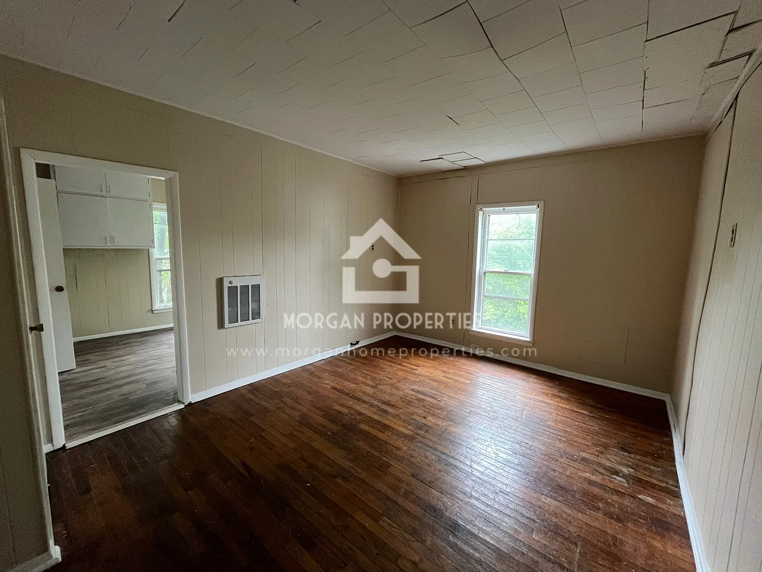 820 1/2 W Howard St Muncie - 1/2 — Photo 2