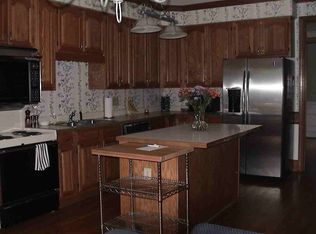 2305 Wedgewood Dr, Matthews, NC 28104