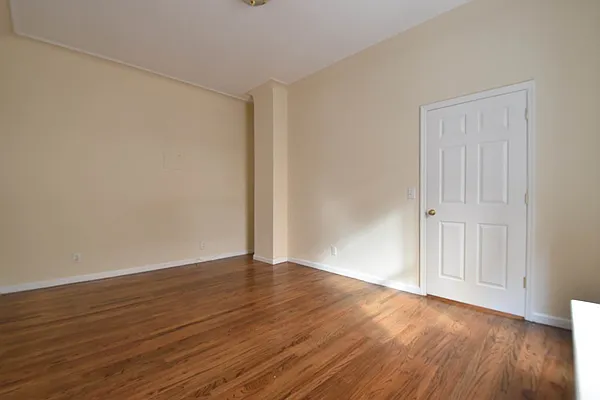 Rented by (Legacy) NY Quality Living Uptown | media 11