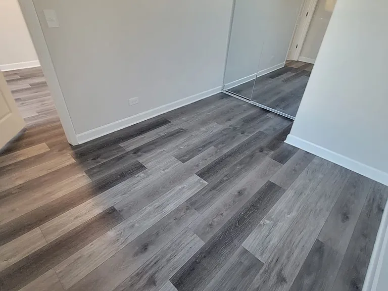 2140 S Fairfield Ave #3F — Photo 13