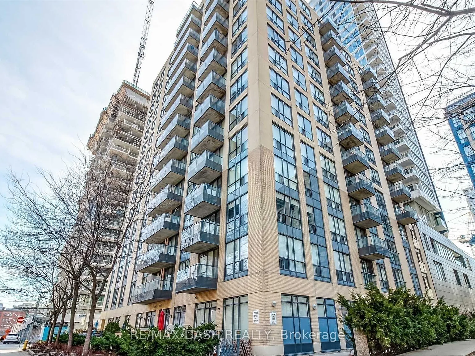 2 bed, $2,300 — Photo 4