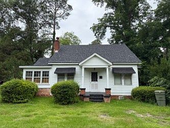 1st image of 1073 Ellis Ave
