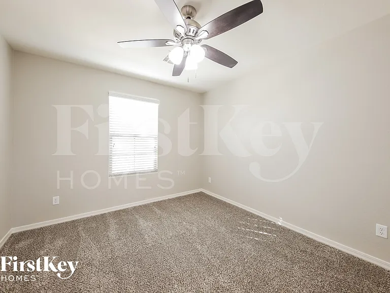 11028 E Silver Springs Ave — Photo 13